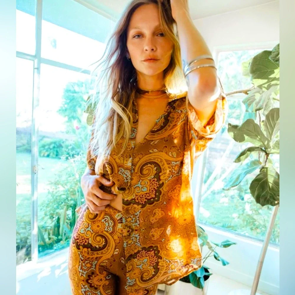 Novella Royale - The Kingman Shirt - Picture 2 of 2